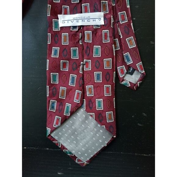 Vintage Givenchy Maroon Geometric Designer Tie - Picture 4 of 5